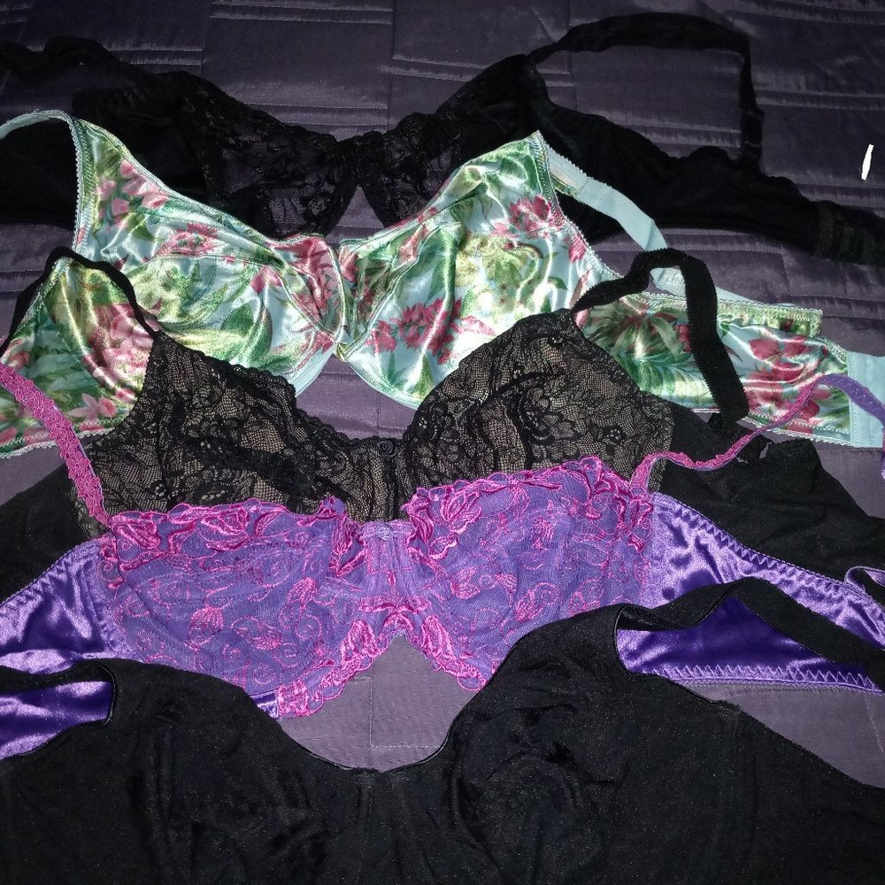 "Lady in Lace" Bras (Assorted Batch-1)